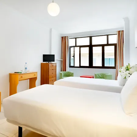 Hotel Crisol Faycán 3*